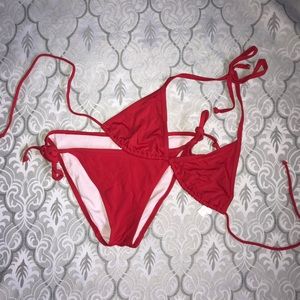 Victoria’s Secret bikini